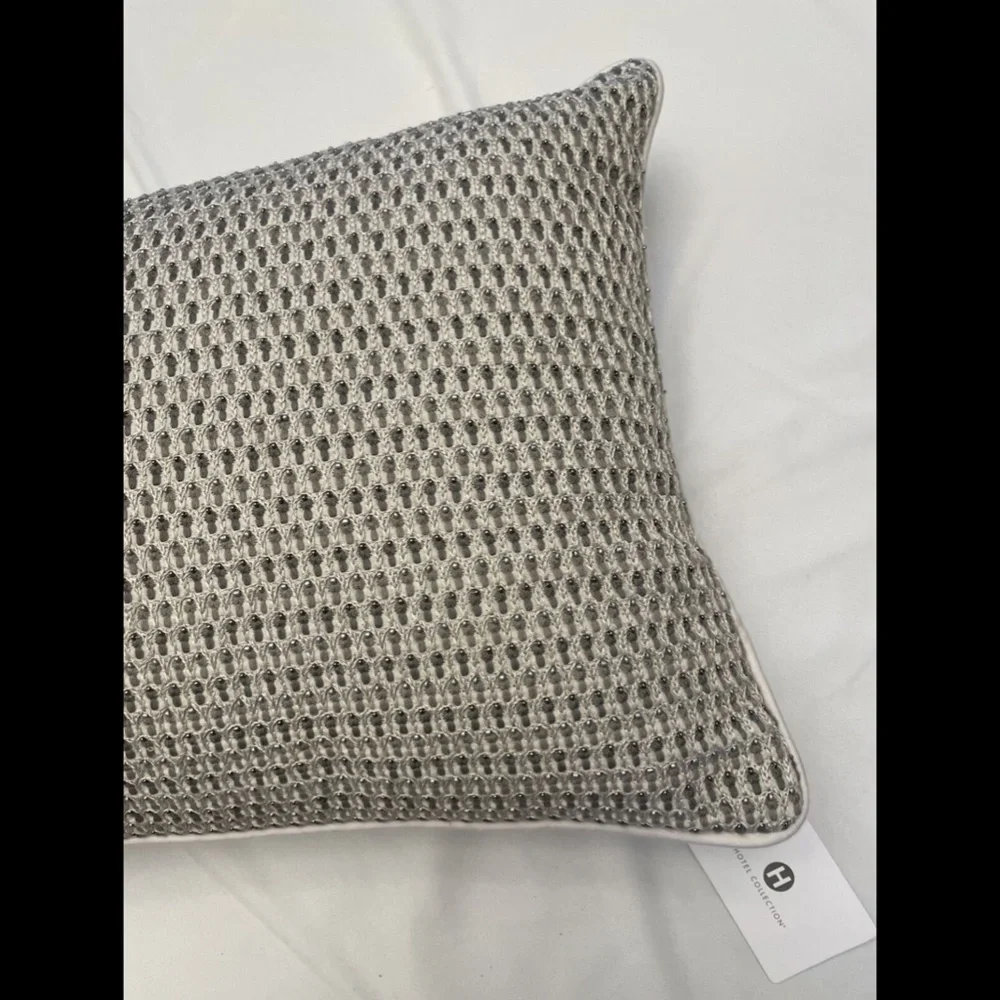 NWT‎ Hotel Collection Interlattice Embroidered Decorative Pillow